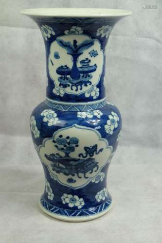 A CHINESE EXPORT BLUE AND WHITE GU VASE, DECORATED WITH OPPO...