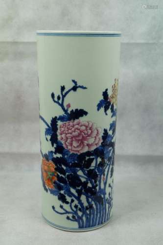 A LARGE CHINESE B/W AND FAMILLE ROSE VASE ,6 CHARACTER MARK ...