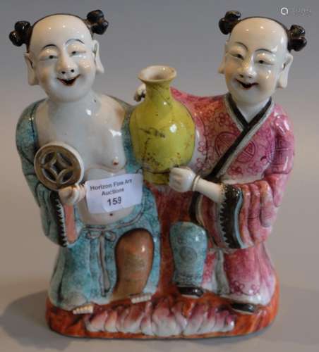 A CHINESE FAMILLE ROSE TWO FIGURES HOLD A VASE  ,H 20.5CM