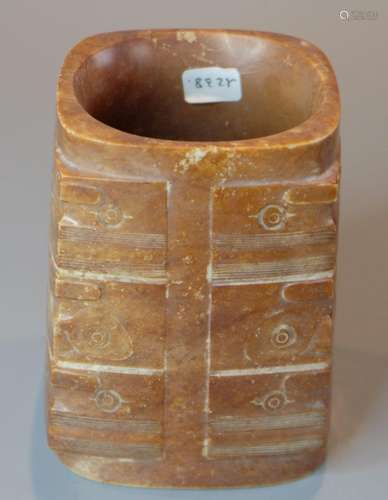 A CHINESE HARDSTONE / JADE CONG VASE,H 8.5CM D 8CM