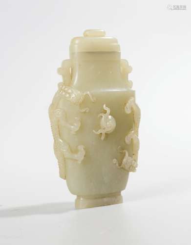CHINE, XXème siècle, dans le goût du XVIIème siècle. Vase co...
