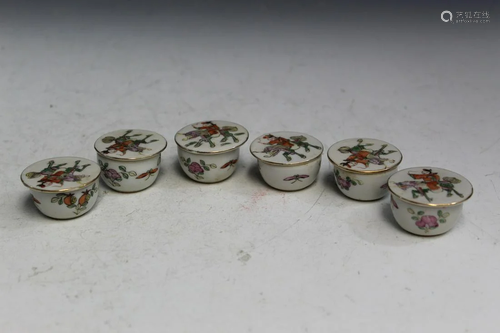 Six Chinese Famille Rose Porcelain Small Boxes