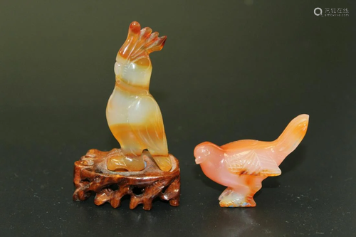 Two Chinese agate birds.