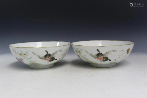 Pair of Chinese Famille Rose Porcelain Bowls