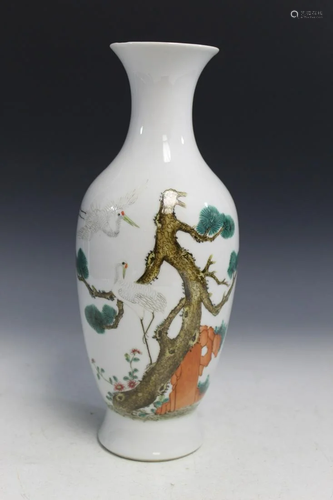 Chinese Famille Rose Porcelain Vase.