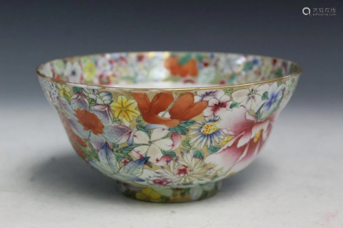 Chinese Famille Rose Hundred-flower Porcelain Bowl