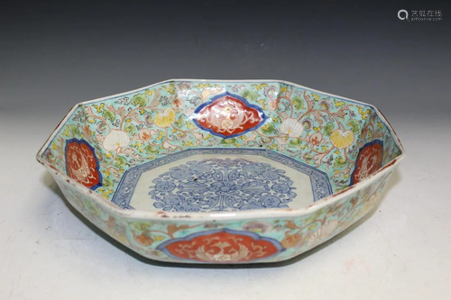 Japanese Imari Porcelain Bowl