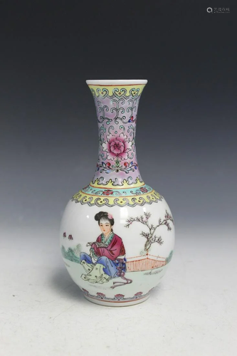 Chinese Porcelain Vase