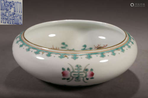 QIANLONG MARK GREEN GLAZE BRUSH WASHER