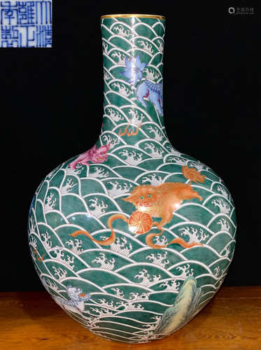 YONGZHENG MARK VASE WITH BEAST PATTERN