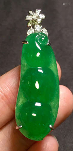 ICY GREEN JADEITE PENDANT