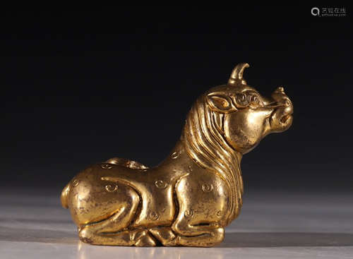 GILT BRONZE CAST BEAST SHAPED ORNAMENT