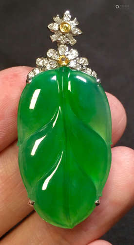 ICY GREEN JADEITE LEAF PENDANT