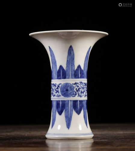 BLUE&WHITE GLAZE VASE