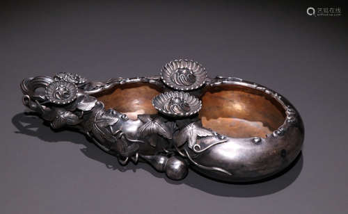 SILVER CAST GOURD SHAPED BRUSH WASHER