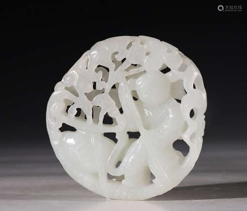 HETIAN JADE SEED CARVED FIGURE PENDANT