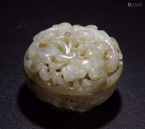 HETIAN JADE CARVED DRAGON PATTERN BOX WITH COVER