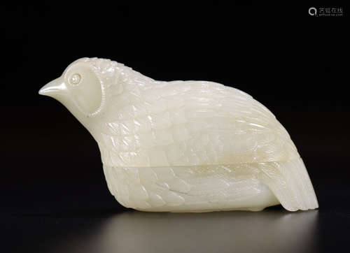 HETIAN JADE CARVED BIRD SHAPED BOX