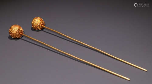 PAIR OF GILT SILVER CAST HAIRPIN