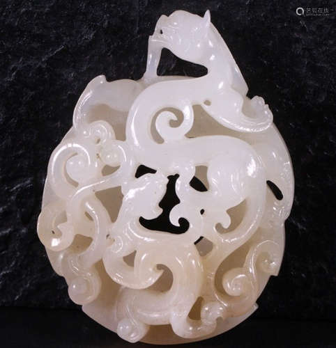 HETIAN JADE CARVED DRAGON PATTERN PENDANT