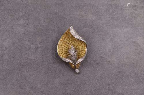 Broche, pendentif