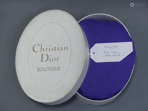 CHRISTIAN DIOR