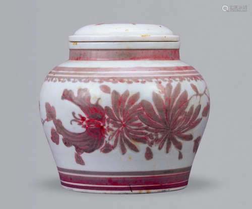 清 釉裡紅花卉紋蓋罐