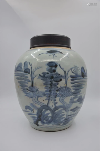 Blue and white pot in Ming dynasty