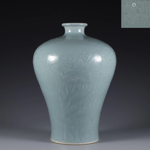 A Sky Blue Glazed Vase Meiping Qing Dynasty