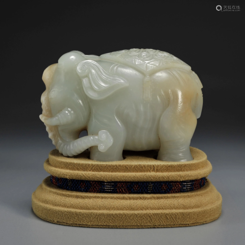 A Carved Jade Elephant Qing Dynasty