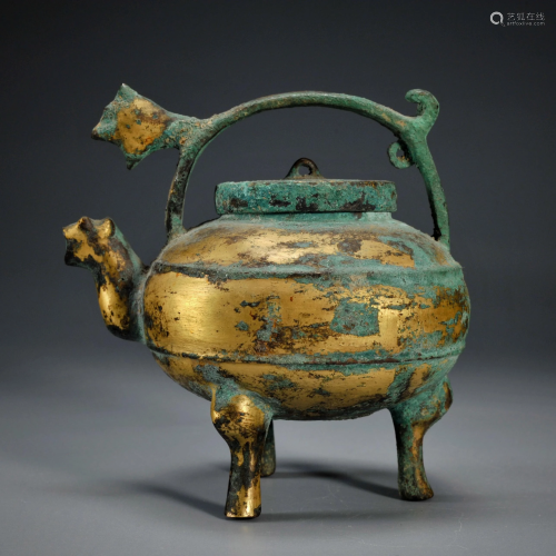 A Gilt-Bronze Tripod Ewer Han Dynasty