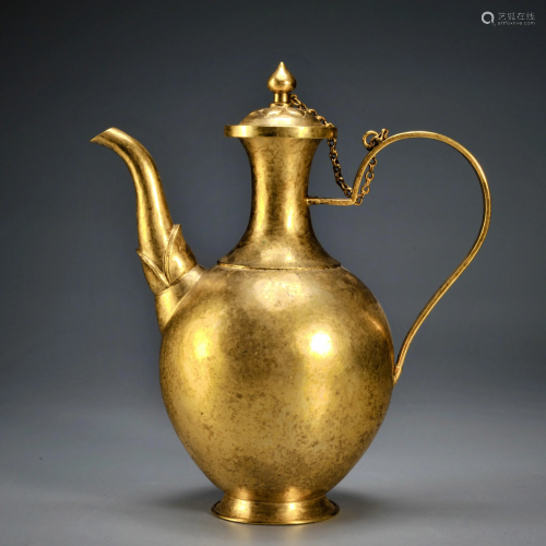 A Bronze Gilt Ewer Qing Dynasty