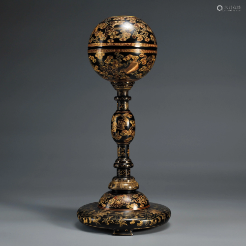 A Lacquer Gilt Hat-stand Qing Dynasty
