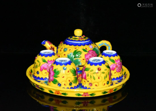 Ming Dynasty Chenghua colorful silk flower tea set [pot