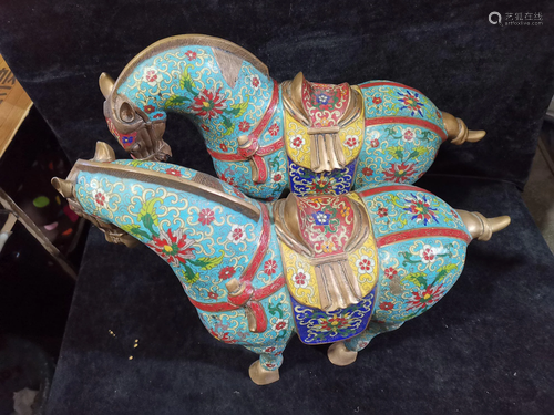 A pair of gilt horses with cloisonnÃ©, Qianlong, Qing