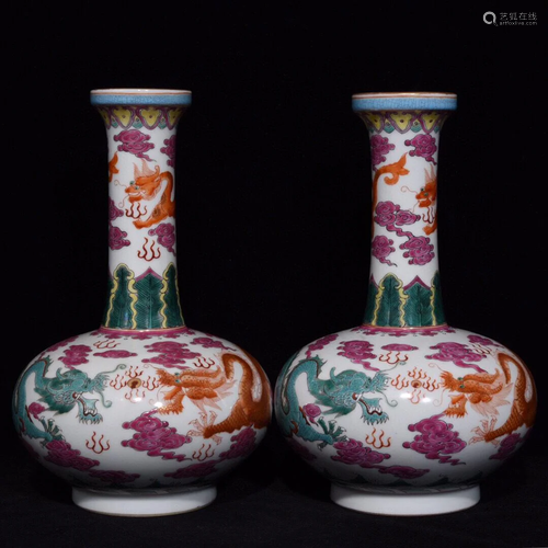 Qianlong famille rose dragon pattern long neck vase