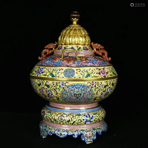 Three-section fruit box with enamel painted gold on