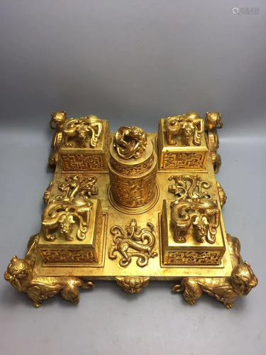 The gilt Kowloon seal from the Han Dynasty is made by