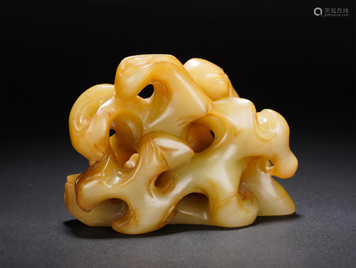 A CHINESE YELLOW JADE PAPERWEIGHT