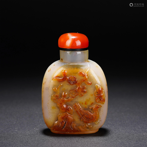 A CHINESE AGATE CARVED FLOWER-BIRD SNUFF BOTTLE