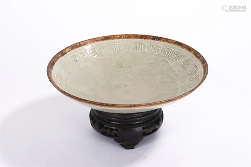 A CHINESE LAO-TYPE INCISED PORCELAIN CUP