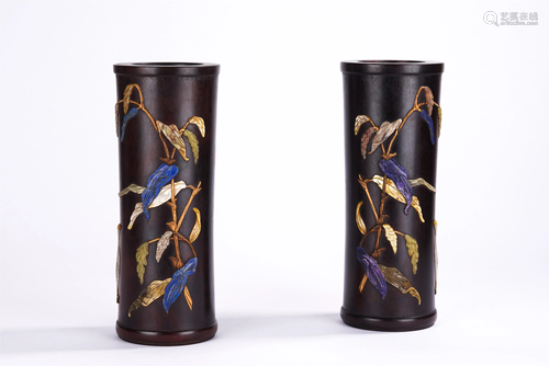 A PAIR OF CHINESE HARD-STONES INLAID ZITAN HAT-HOLDERS