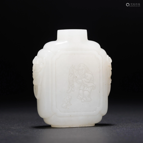 A CHINESE WHITE JADE CARVED FIGURAL SNUFF BOTTLE