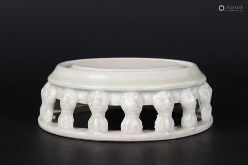 Chinese Xiangzhou Wave Porcelain Inkstone