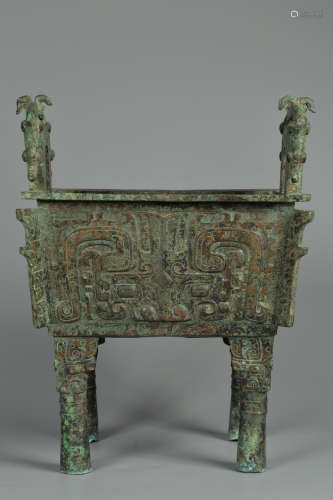 Chinese Bronze Vessel In Western Zhou Dynasty