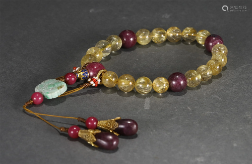 A CHINESE 18-BEAD CRYSTAL PRAYER BEADS