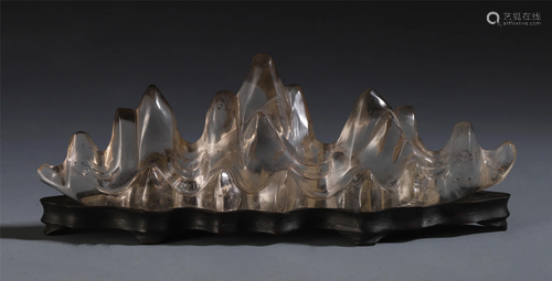 A CHINESE MOUNTAIN SHAPED CRYSTAL DECORATION