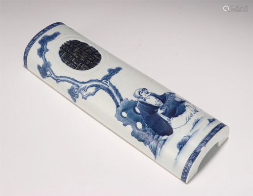 A CHINESE BLUE AND WHITE FIGURAL PORCELAIN PAPERWEIGHT