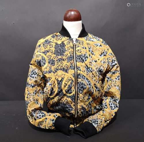 VERSACE JEANS COUTURE. Blouson Bomber réversible. Taille 42