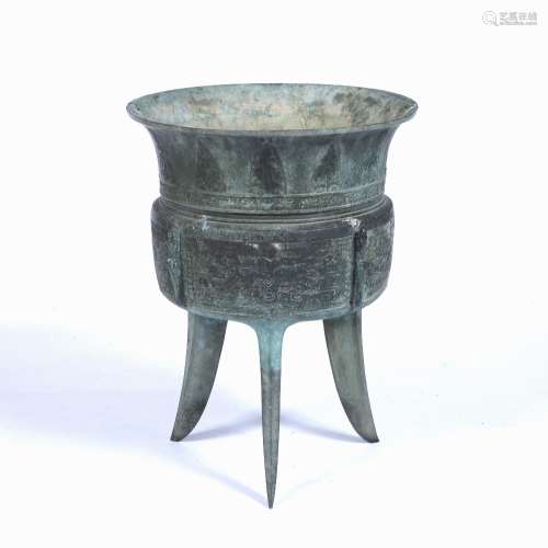 Large archaic bronze vessel, Jia Chinese, 18th/19th Century ...